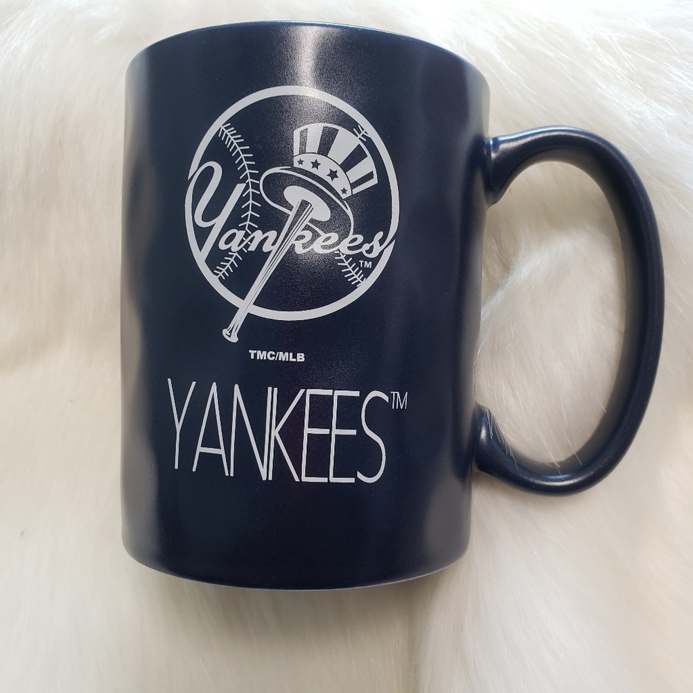 MLB NY YANKEES Coffee Mug.